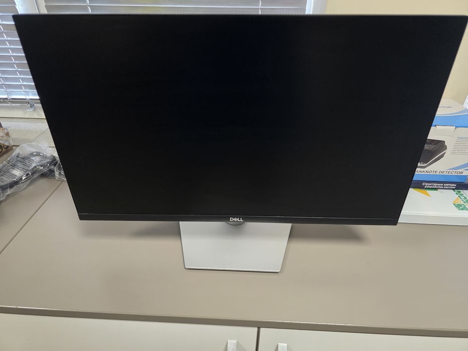 Монитор Dell 23.8"