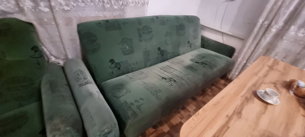 Отдам бесплатно, диван и 2 кресла