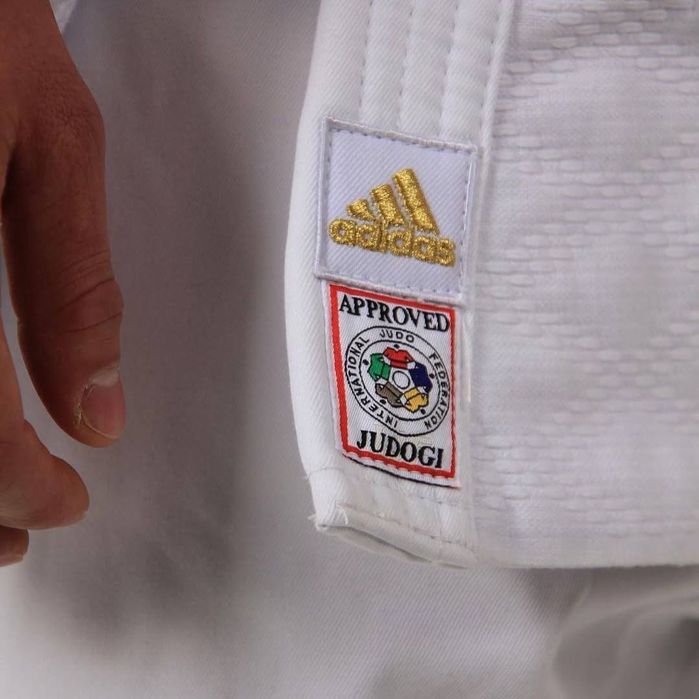 Dzudo kimano sotilad