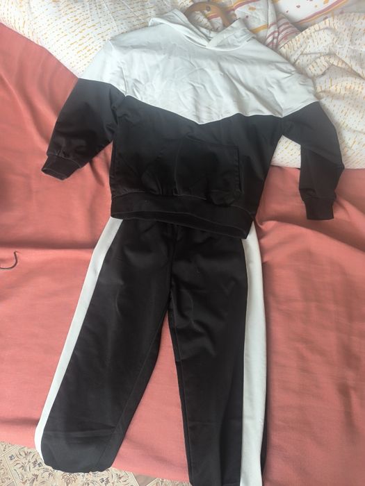 Продам детские вещи