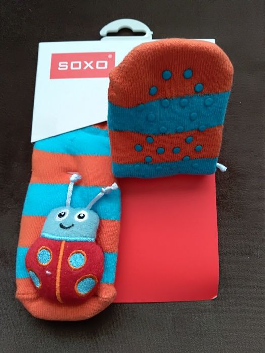 Бебешки чорапки с дрънклка подарък бебе