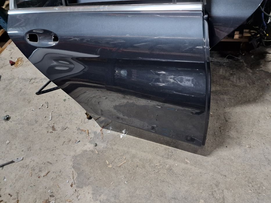 Usa portiera dreapta  spate mercedes c class w205 berlin