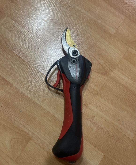 Foarfeca electrica INFACO 3010