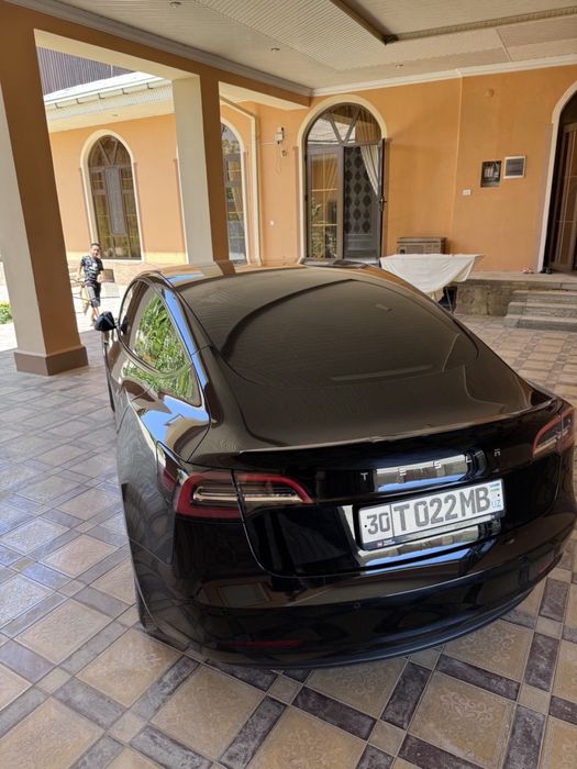 Tesla model 3 продается