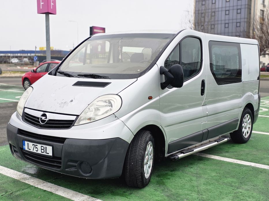 Opel Vivaro / Traffic 2.5 CDTI / 8 Locuri / 2007