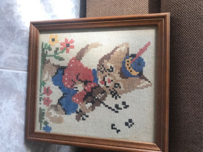 Продавам детски гоблен и картини