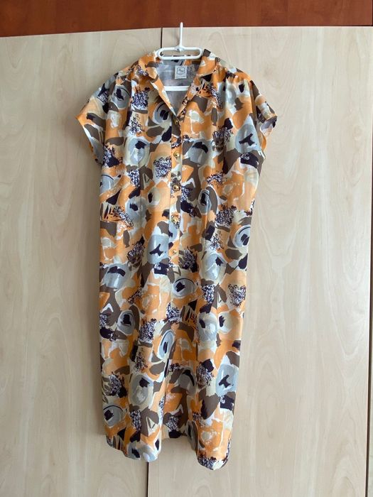 Rochie dama cu nasturi functionali decorativi.