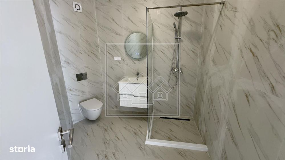 Apartament 2 camere, finisat la cheie, cu AC, jaluzele electrice si lo