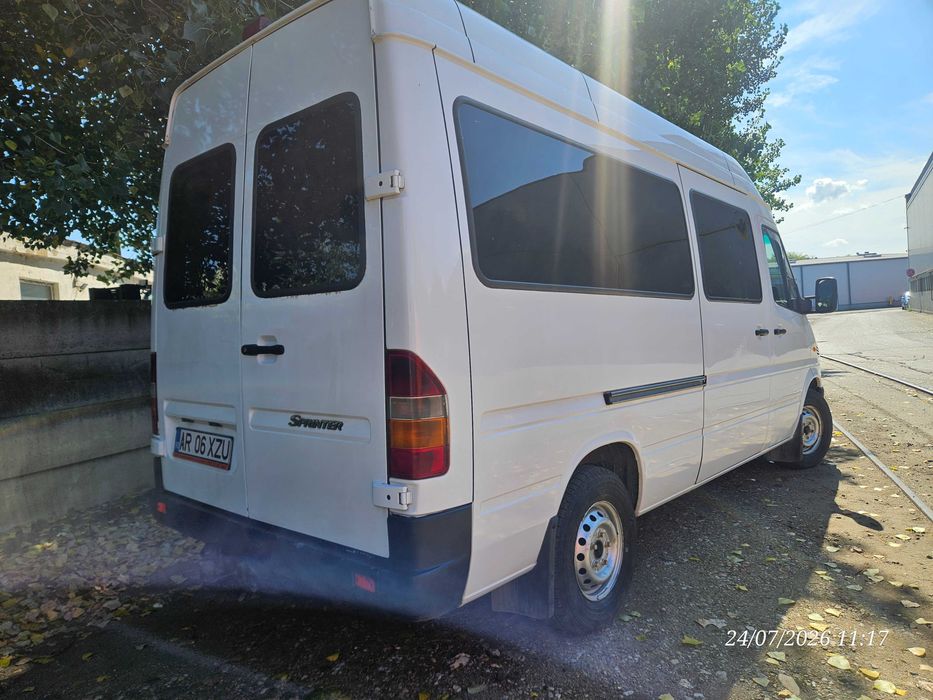 Mercedes sprinter 8+1