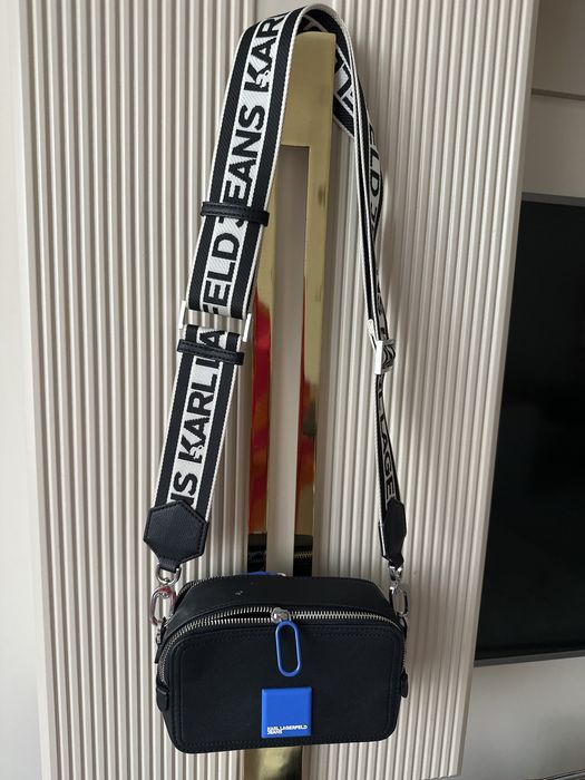 Оригинални маркови чанти( Valentino , Karl Lagerfeld , Guess)