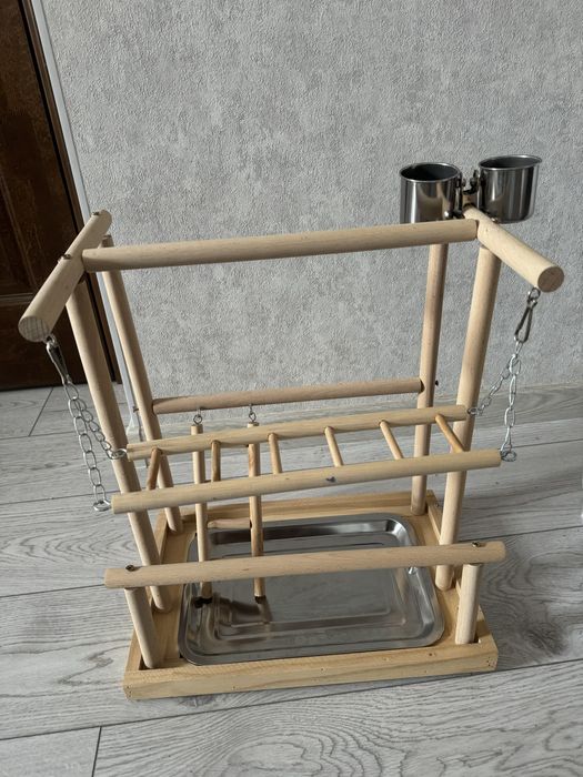 Игровая площадка для попугаев