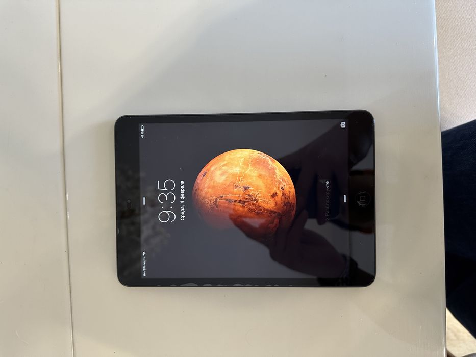 iPad Mini 64GB в отличном состояний