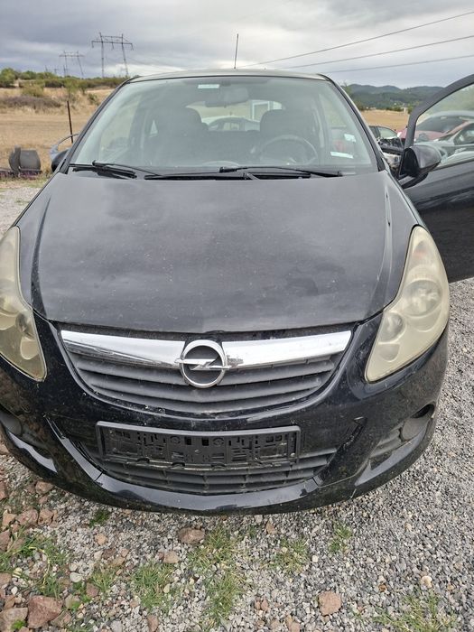 Опел корса Д 1.4 бензин На Части