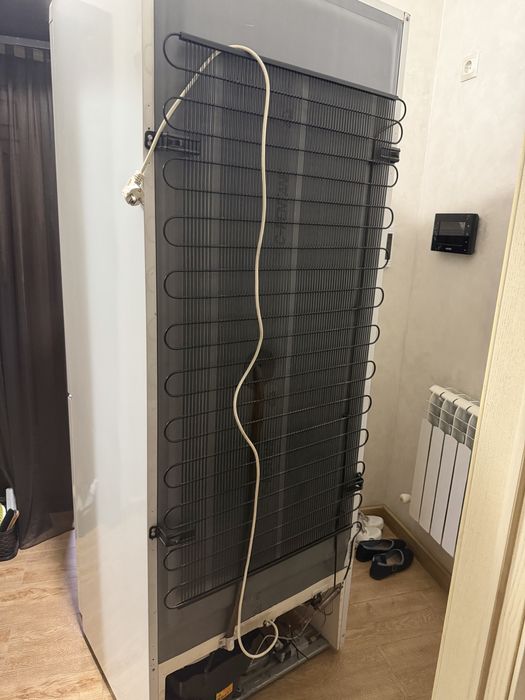 Холодильник Ariston Hotpoint продам