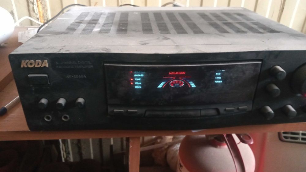 Усилвател с функция-караоке