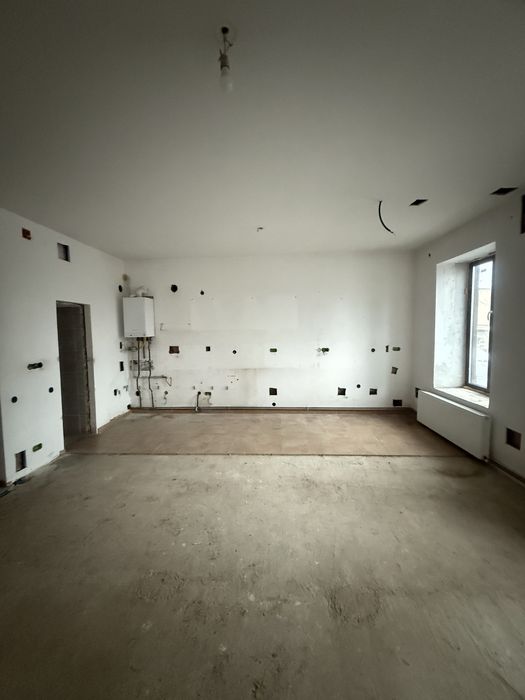 Casa/spatiu zona centrala!axente sever 18!