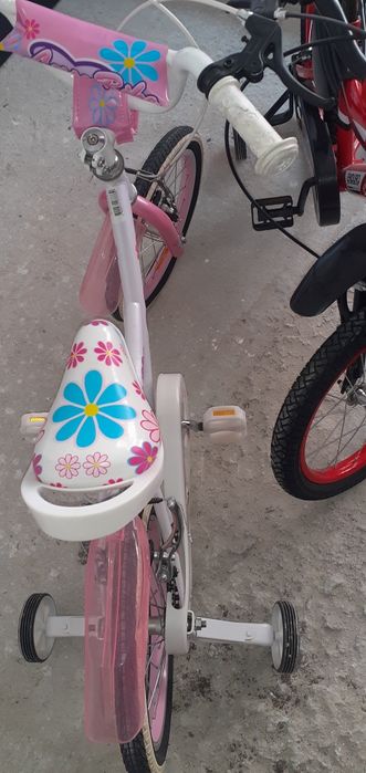 Продавам две детски велосепедчета.Не са ползвани вобще .