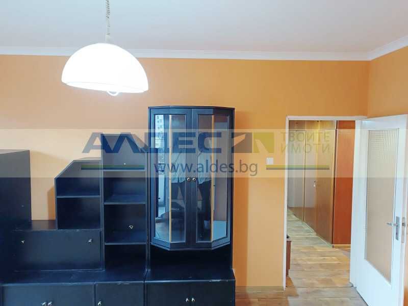 Продава непреходен двустаен ап. в Люлин 10!