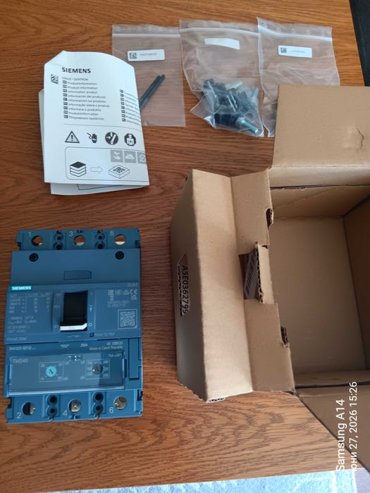 Автоматичен прекъсвач SIMENS 3VA1225-5EF32-0AA0  250A- нов