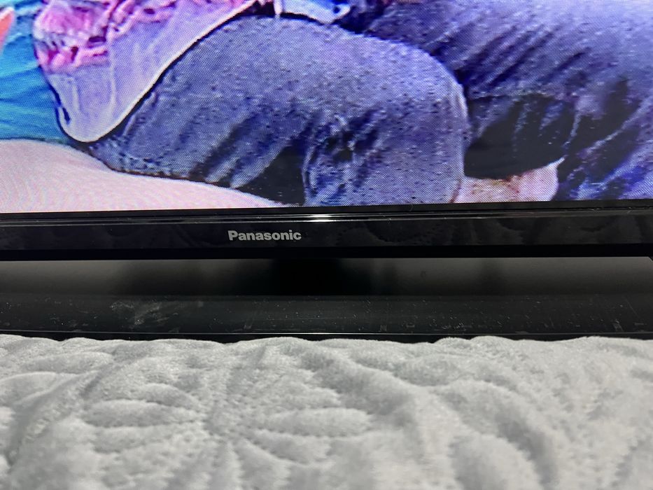 TV Panasonic non smart  -second hand