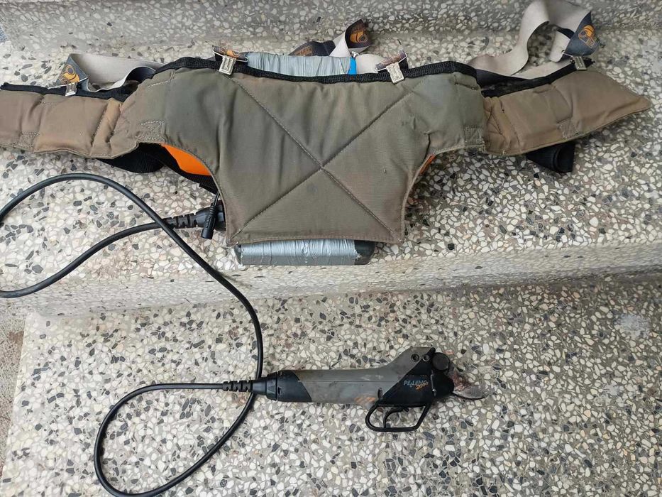 Лозарo-овощарска електрическа ножица Pelenc 2000