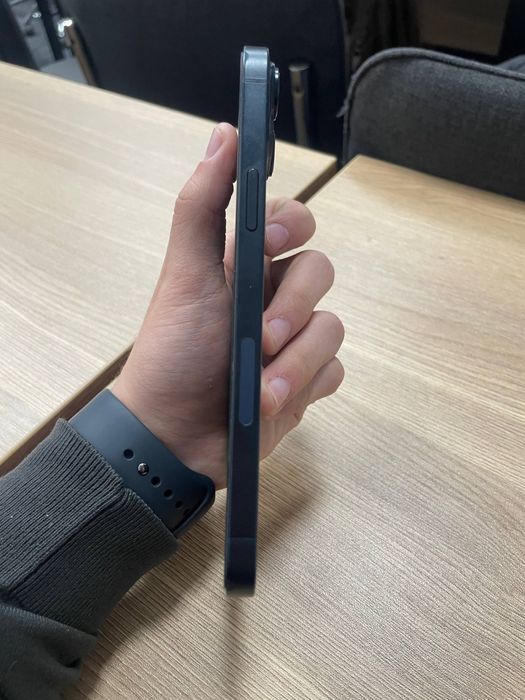 Продаётся айфон 14 плюс