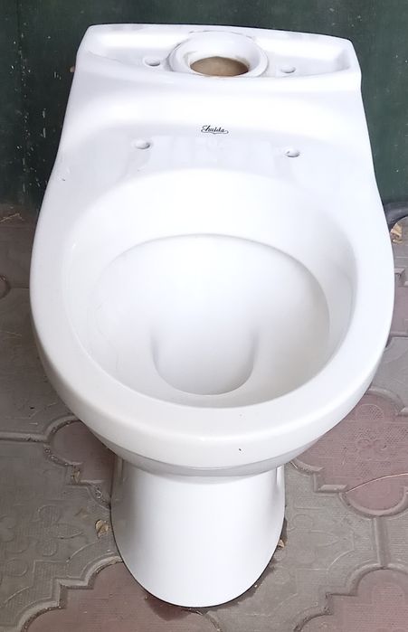 Унитаз без бачка