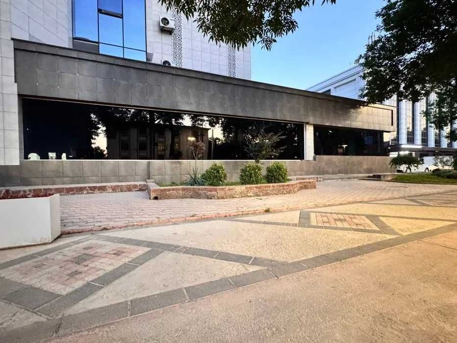 Продаётся коммерческое здание на первой линии | Нукусская | 910 м²