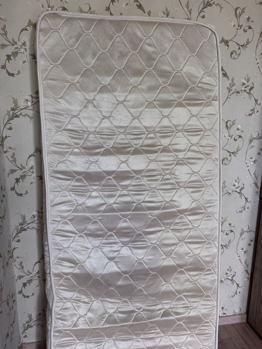 Продам матрас 90*2000