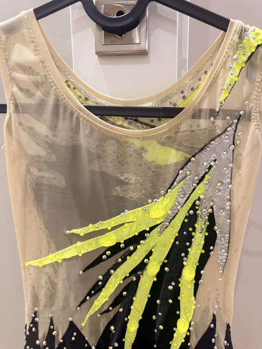 Трико за художествена гимнастика