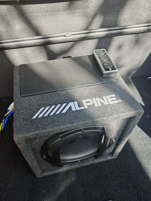 Subwoofer auto active Alpine SWE-815 150W