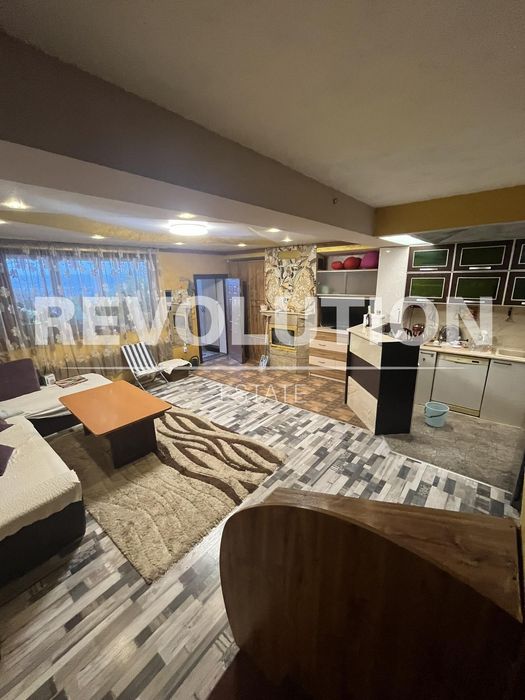 Дава се под наем Къща в Варна, Левски - 150 кв.м за 650 € - Снимка #1