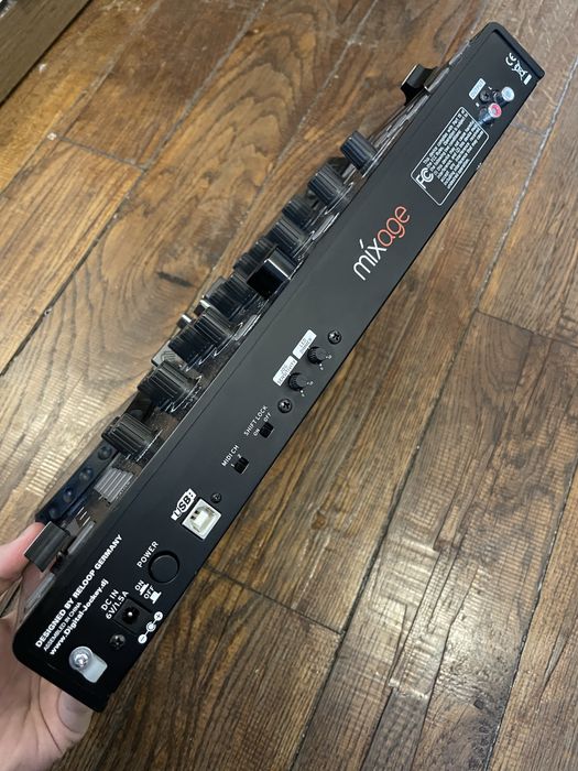 Controller DJ mixage reloop