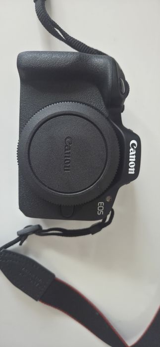 CANNON Eos R50 + 18-45mm + 18-150mm + 50f1,8 + 2 Accu