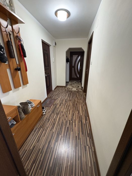 Vand apartament cu 3 camere(lidl fosta autogara)