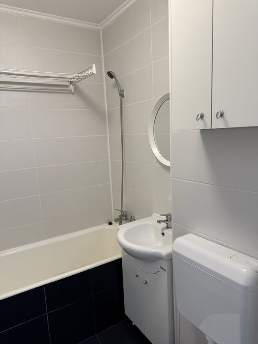 Proprietar inchiriez garsoniera Dristor