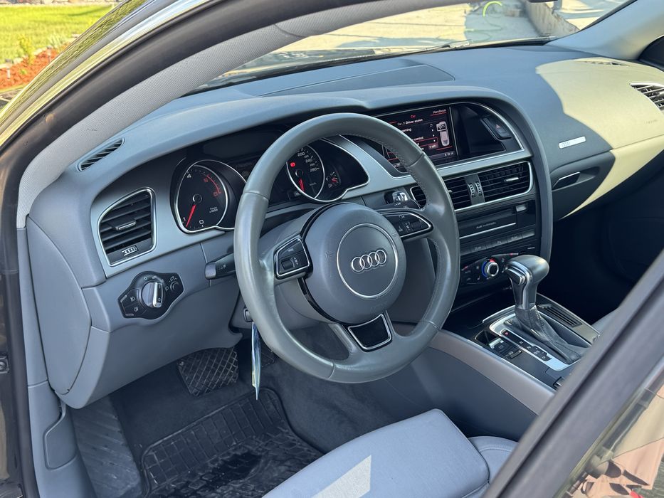 Audi a5 2.0-177 cp facelift / distronic / webasto
