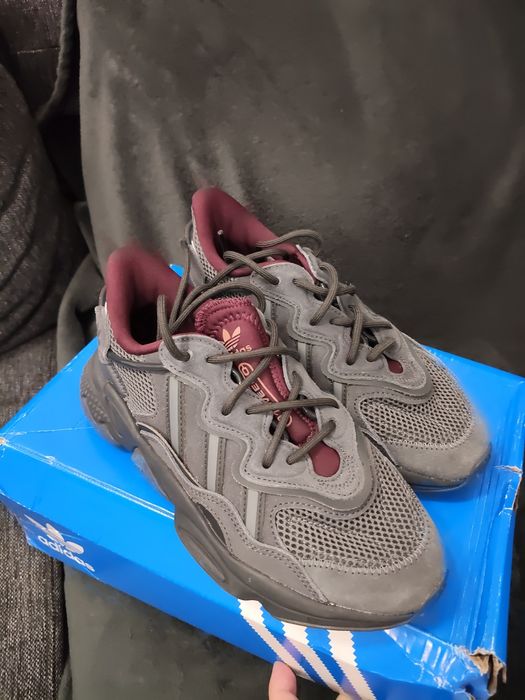 Adidas Originals Ozweego gri închis cu interior visiniu mărimea 36 noi originali