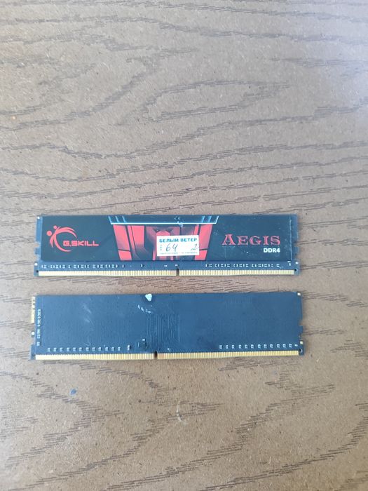 ОЗУ f4-2400c17s-4GIS