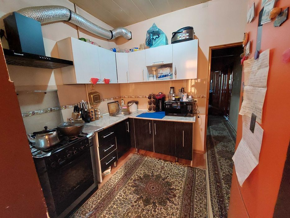 Продается  3-х ком. квартира в Троицке