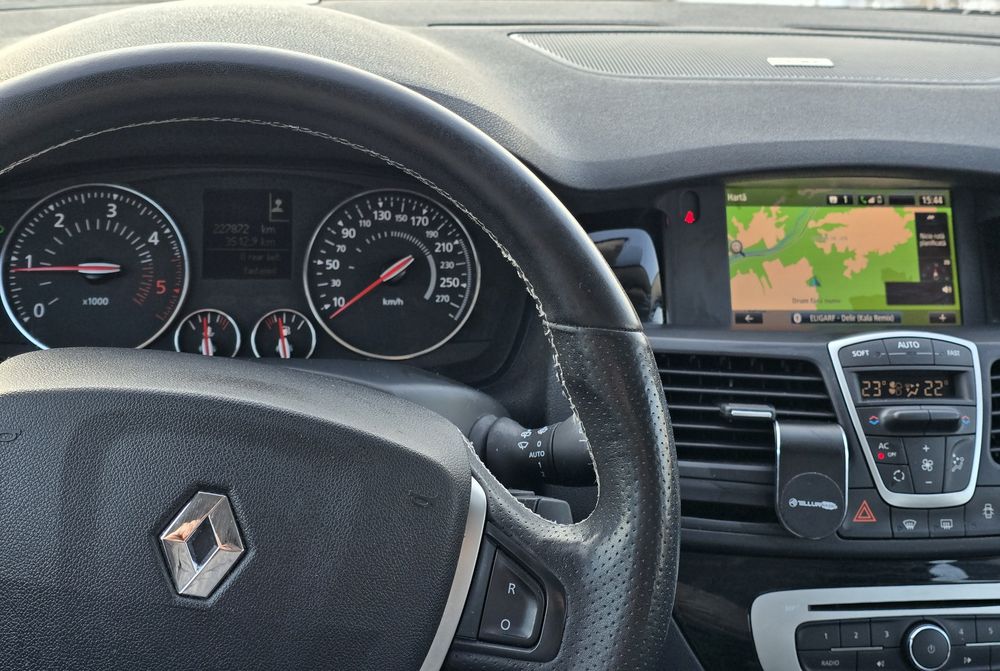 Renault Laguna III 2.0 dCi – 2013 – Ediție BOSE / GT-Line