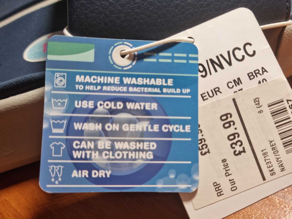 Нови SКECHERS  №42