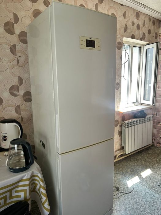 Продам холодильник