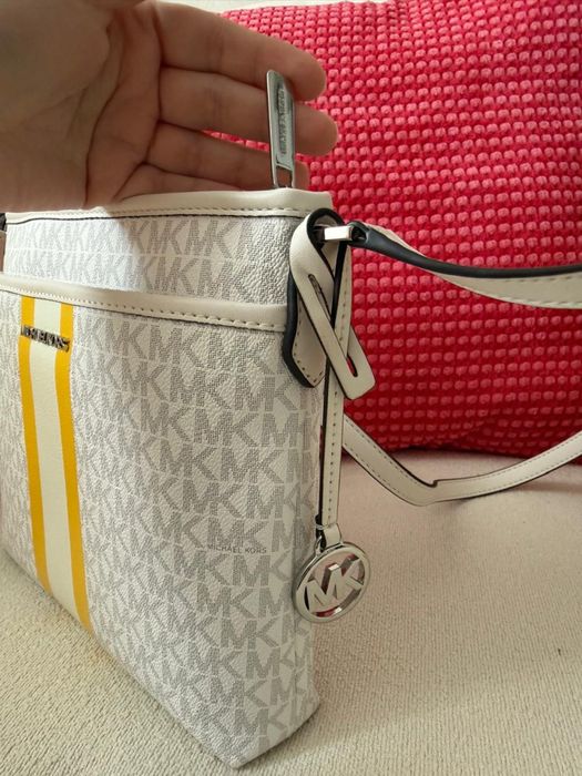 Продам сумку Michael Kors