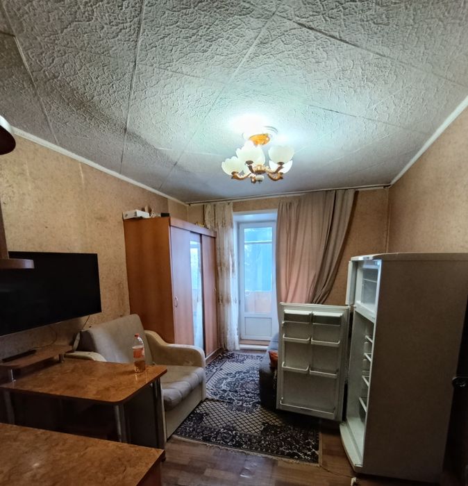 Сдам комнату в центре города.