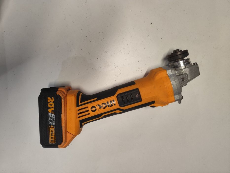 Акумулаторен ъглошлайф ING-CO INDUSTRIAL+ 4Ah