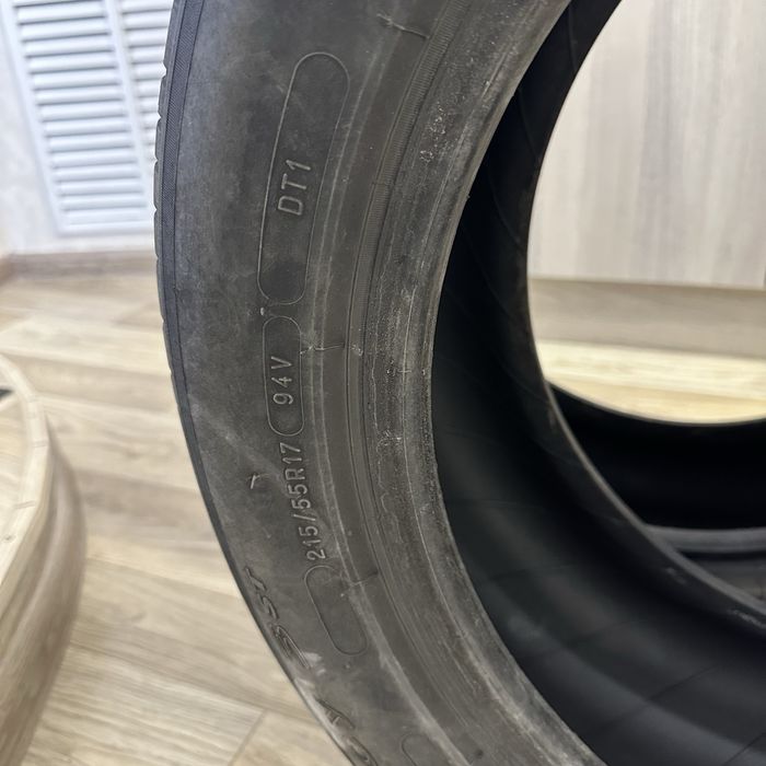 Продам шины, мишлен 215/55/17