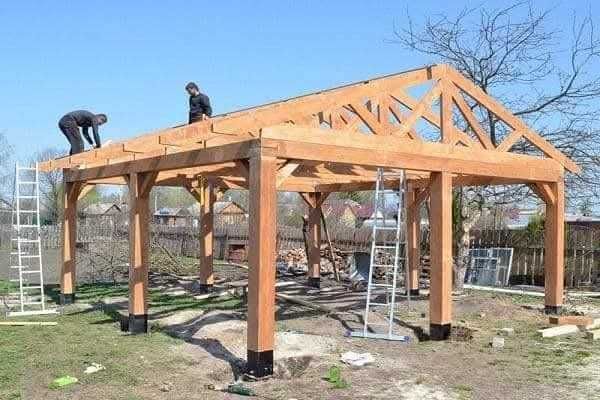 Изграждане на всякакъв вид дървени навеси и беседки