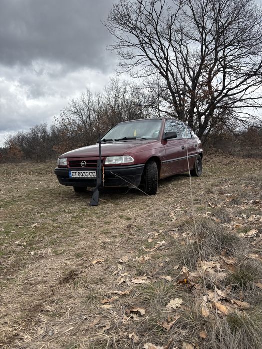 Продвавам опел астра ф 1.4 60 коня