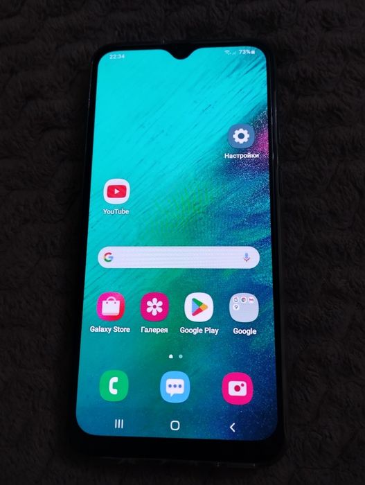 Самсунг А20 .недорого.